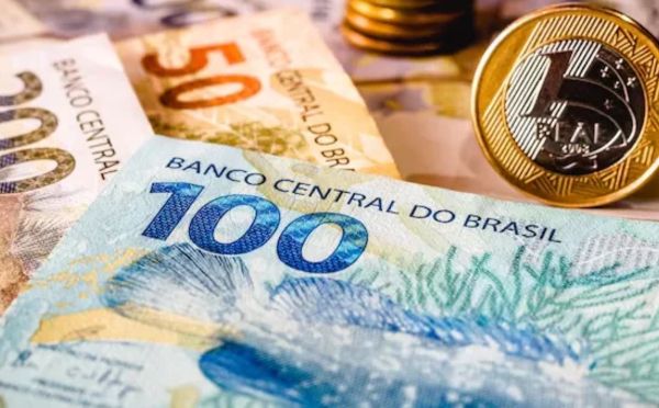 Como Reduzir Gastos com Contas de Casa e Sobrar Dinheiro no Fim do Mês